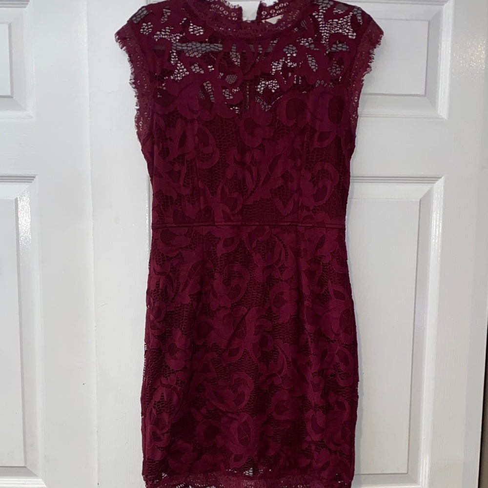 Sans Souci Burgundy Lace Mini Dress - Picture 2 of 4